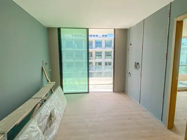 Wyndham La Vita Phuket — Гостиная с выходом на балкон · 2 спальни, 56 м², Раваи и Най Харн, Пхукет