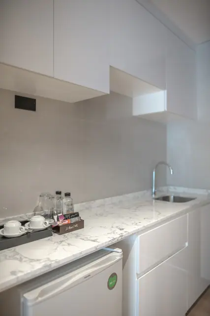 Wyndham La Vita Phuket — Кухонная зона · студия 29 м², Раваи и Най Харн, Пхукет